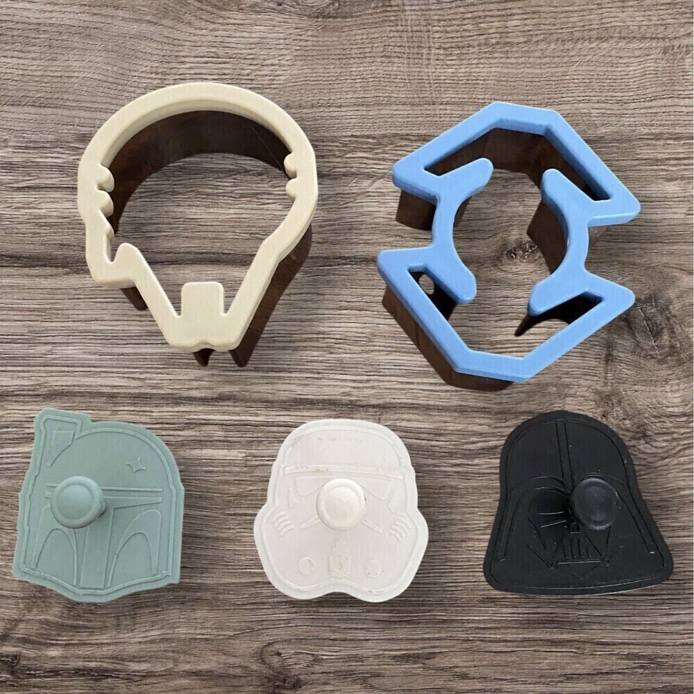 6 Star Wars Cookie Cutters Williams-Sonoma Millenium Falcon Tie Fighter